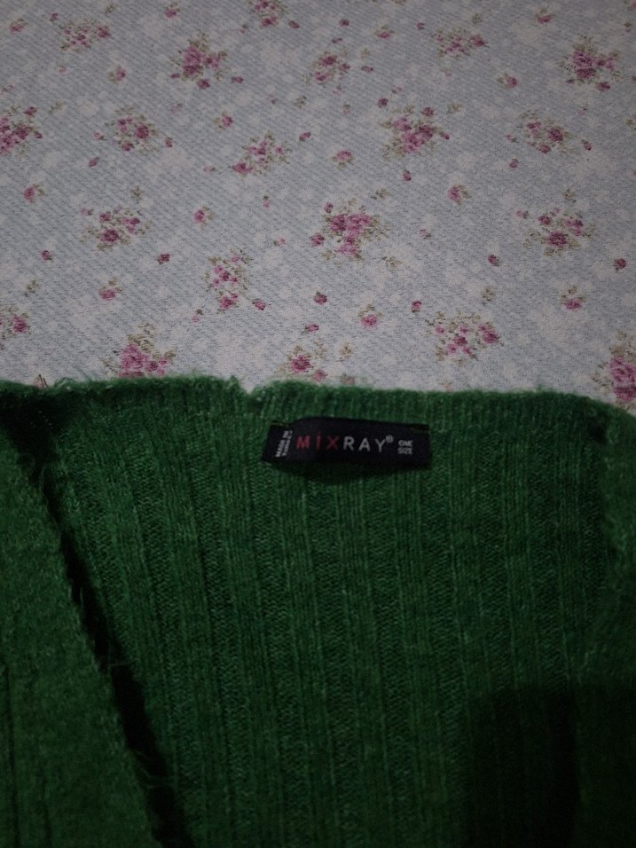 Düğmeli Yeşil Kadın Triko Hırka - Görsel 4