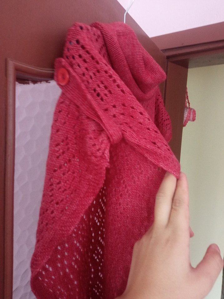 Kırmızı Triko Boğazlı Kolsuz Kazak - Görsel 5