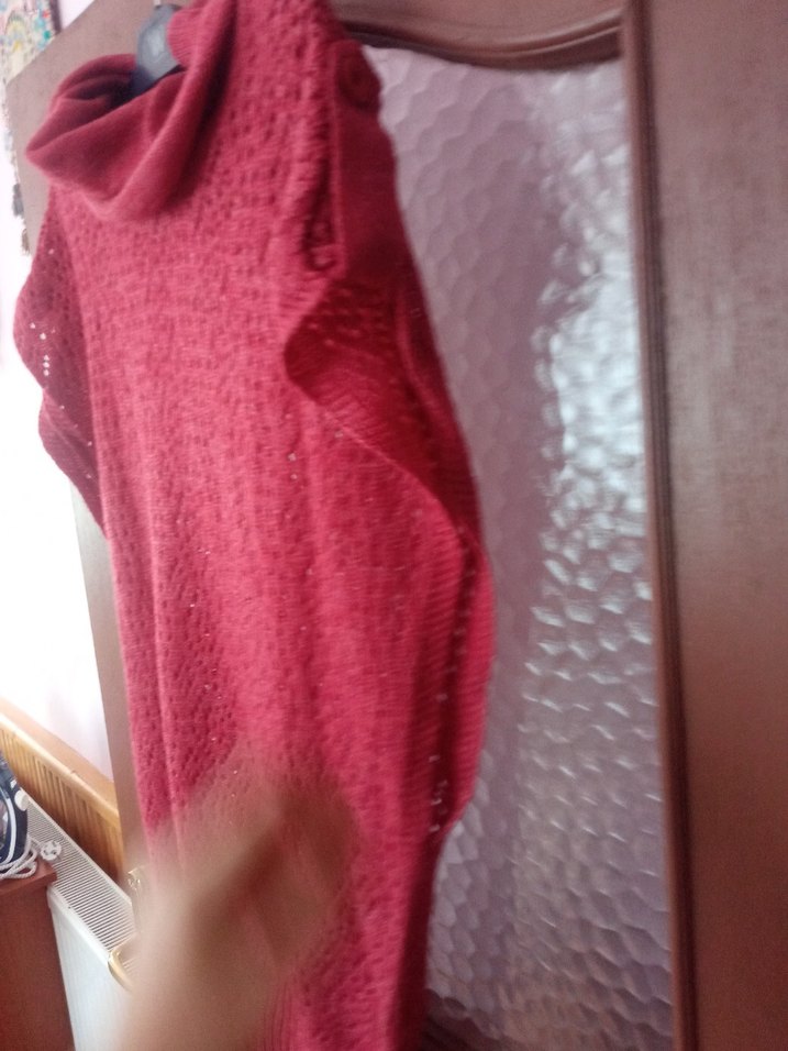 Kırmızı Triko Boğazlı Kolsuz Kazak - Görsel 3