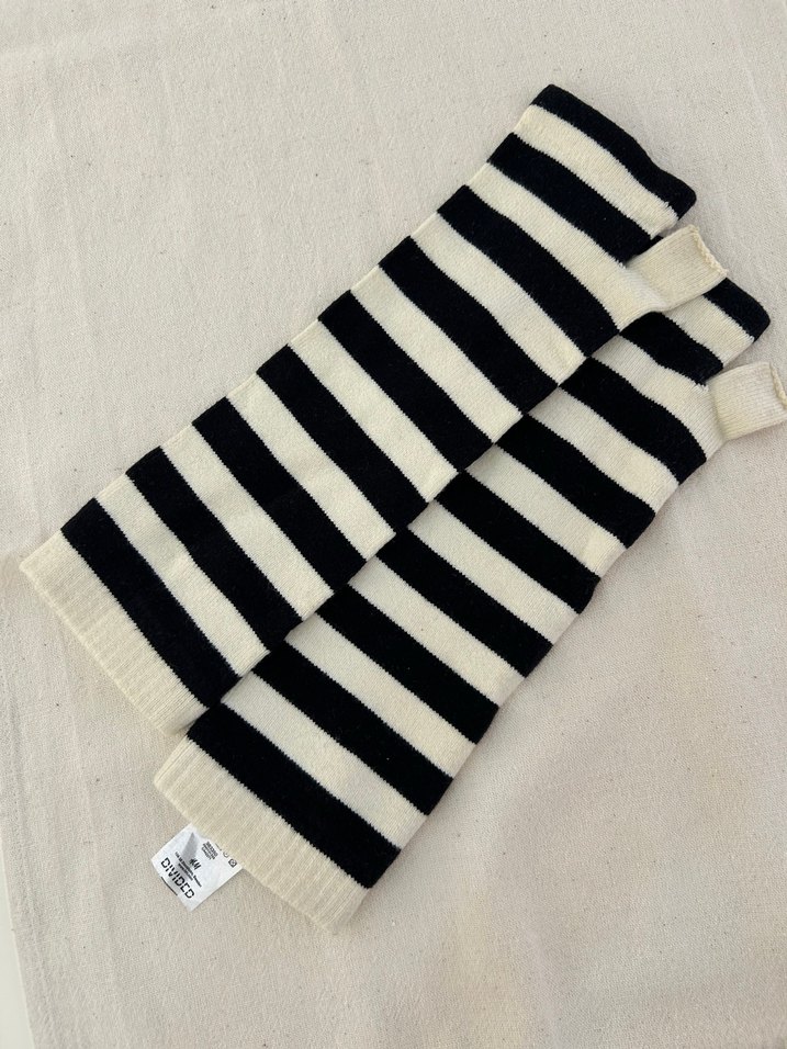 Parmaksız Eldiven - Görsel 3