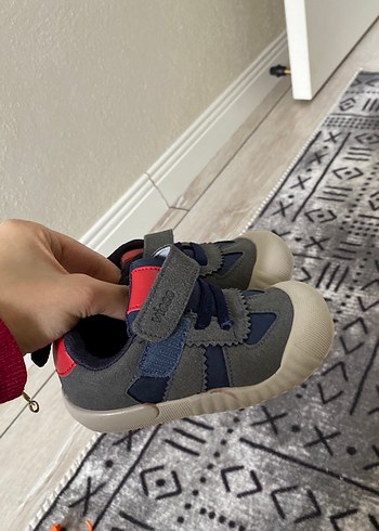 Gri Bağcıklı ve Cırtlı Erkek Çocuk Spor Ayakkabı - Görsel 5