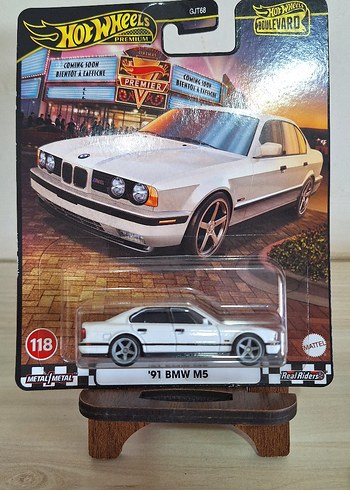 '91 BMW M5