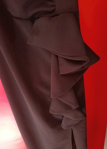 Siyah Drapeli Tek Omuz Uzun Elbise - Görsel 6