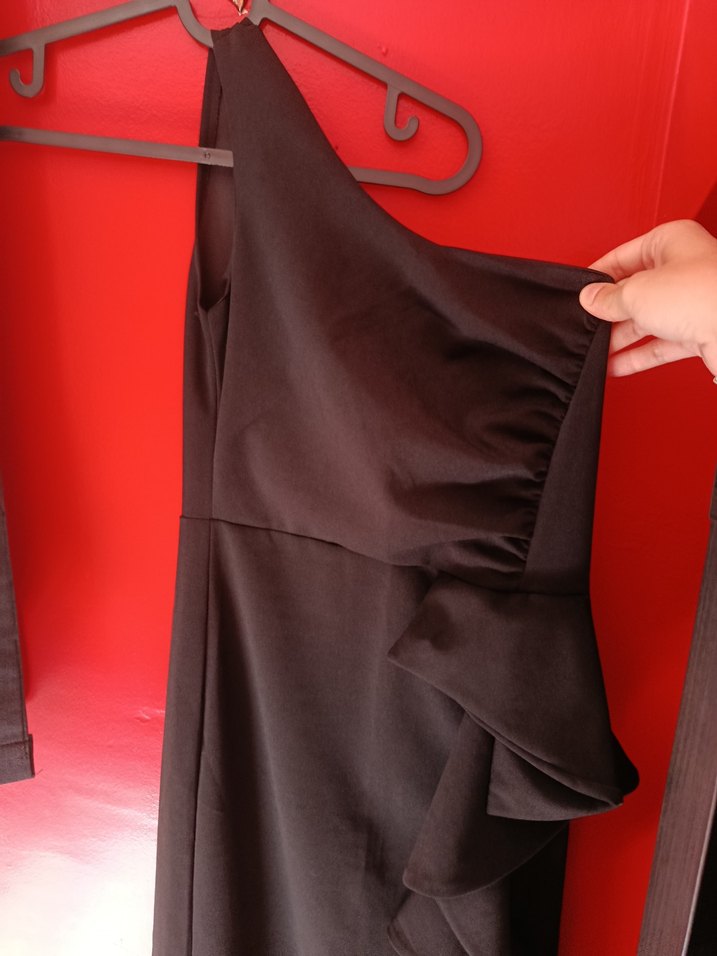 Siyah Drapeli Tek Omuz Uzun Elbise - Görsel 2