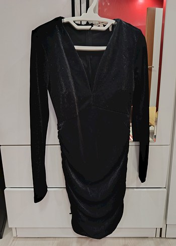 Parlak Siyah V Yakalı Uzun Kollu Mini Elbise - Görsel 2