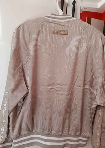 Bej Kısa Parlak Kadın Ceket - Görsel 6