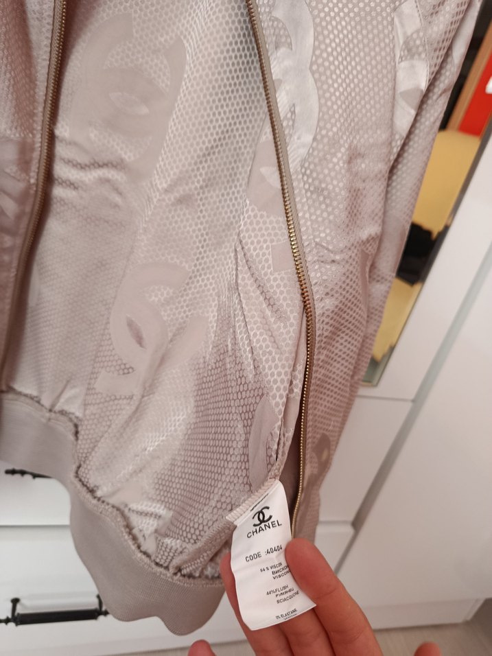 Bej Kısa Parlak Kadın Ceket - Görsel 5