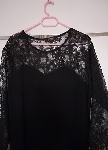 Siyah dantelli elbise - Görsel 3