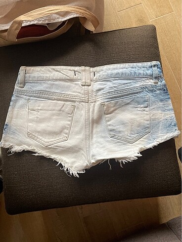 36 Beden beyaz Renk Mavi jeans şort