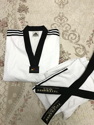 Taekwondo kıyafeti. Orijinal Adidas 