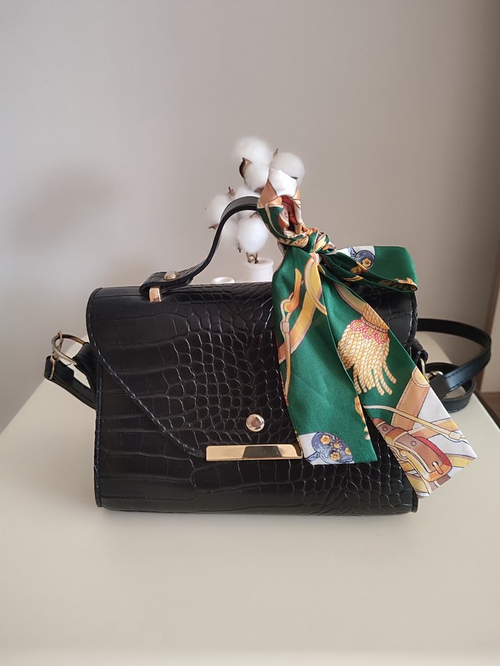 Siyah mini Çanta - Görsel 3