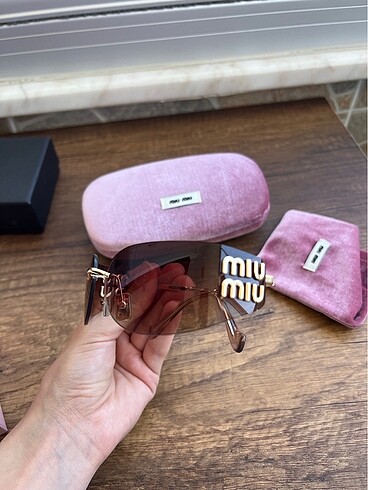 Diğer Miu miu