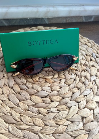 Bottega Klasik Kahverengi Tokalı Kadın Gözlüğü