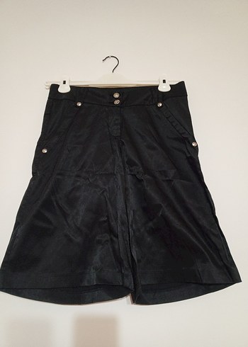 Kadın Siyah Loose Fit Bermuda Şort - Görsel 3