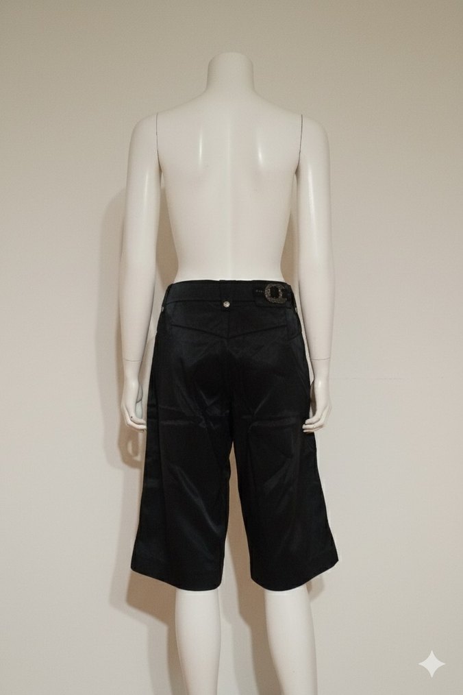 Kadın Siyah Loose Fit Bermuda Şort - Görsel 2