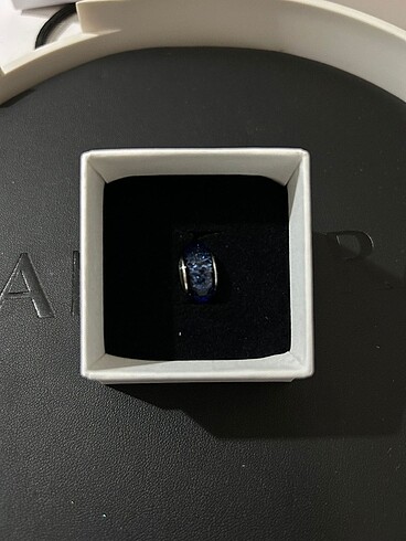 Pandora Pandora Işık Yayan Mavi Murano Charm
