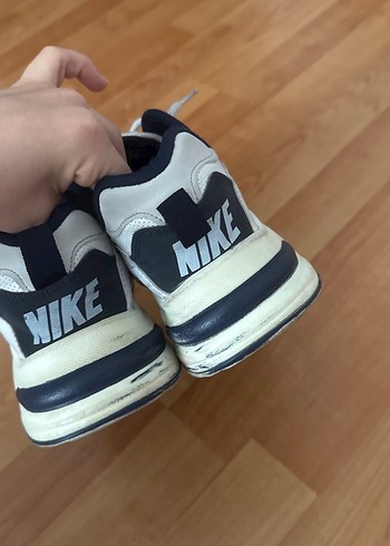 Beyaz Nike Spor Ayakkabı - Görsel 4