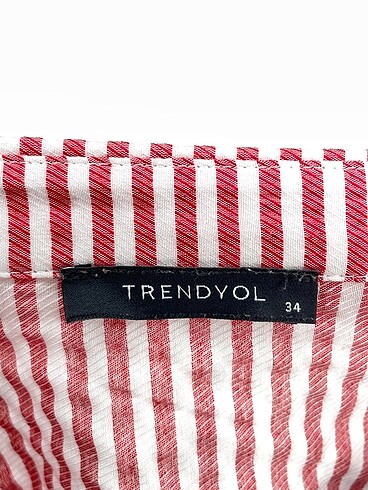 34 Beden çeşitli Renk Trendyol & Milla Gömlek %70 İndirimli.