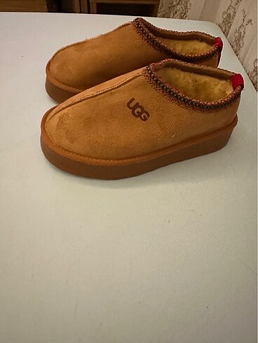 39 Beden Taba rengi slipper logolu