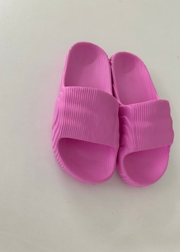 40 Beden pembe Renk Pembe Pliseli Kadın Terlik