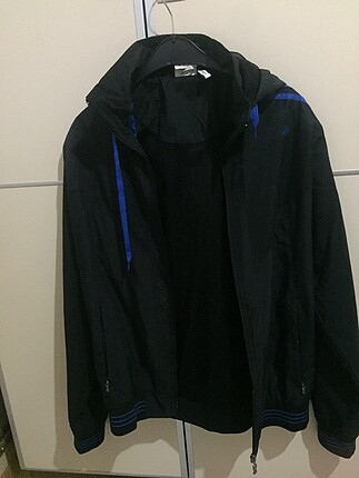 l Beden Adidas yağmurluk