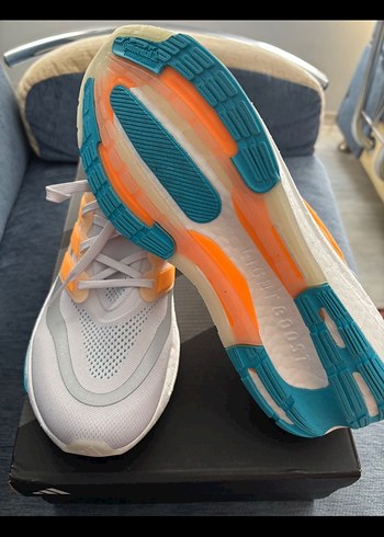 ADIDAS ULRABOOST Beyaz Gri Bağcıklı Erkek Spor Ayakkabı - Görsel 3