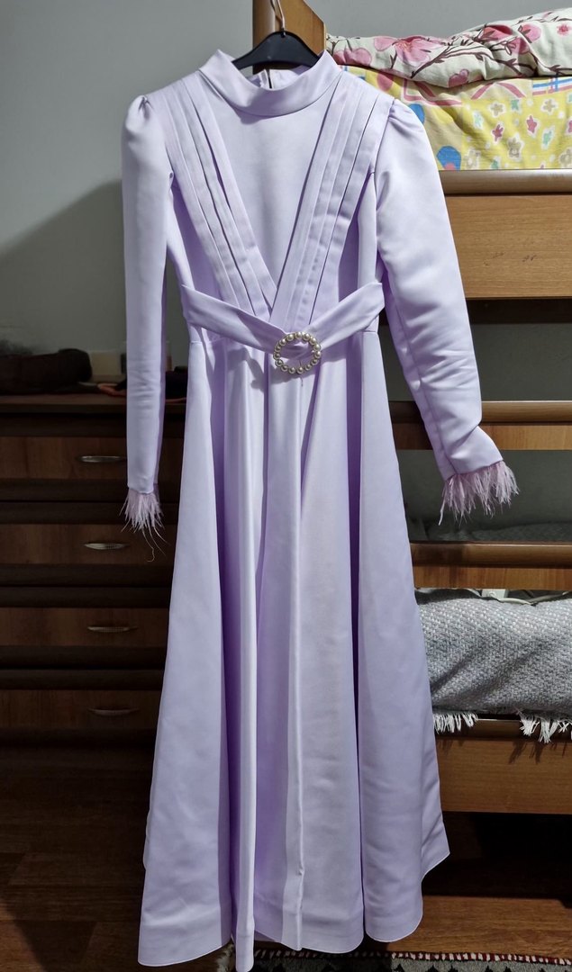 Uzun Mor Drapeli Tesettür Abiye - Görsel 5