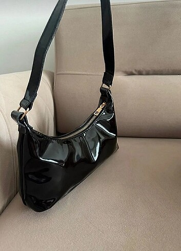 siyah çanta - Görsel 2