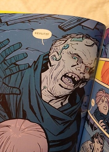 Beden Renk Paper Girls Cilt 1
