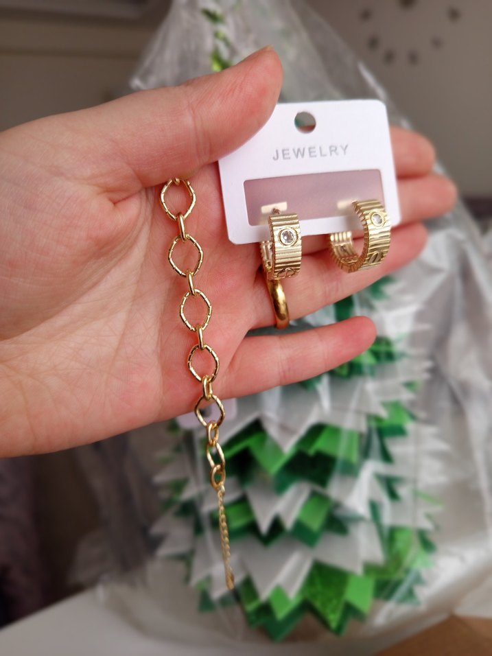 Zincir Detaylı Altın Renk Kadın El Zinciri - Görsel 3