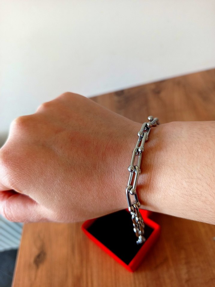 Gri Zincir Detaylı Gotik Kadın El Zinciri - Görsel 2