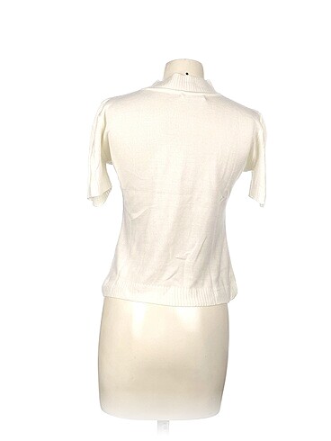 universal Beden Diğer T-shirt %70 İndirimli.
