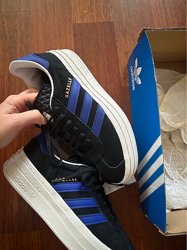 Adidas Gazelle bold sıfır etiketli ürün