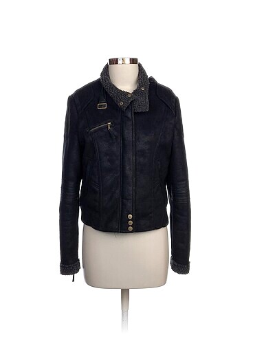 Bershka Mont %70 İndirimli.