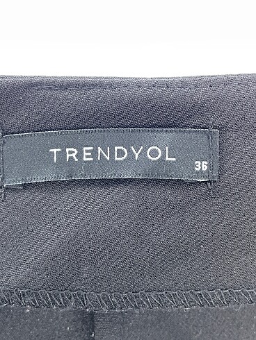 36 Beden siyah Renk Trendyol & Milla Mini Etek %70 İndirimli.
