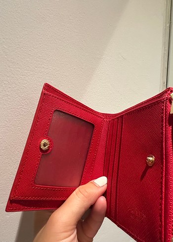 Kırmızı Deri Fermuarlı Prada Cüzdan - Görsel 4