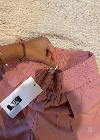 Lululemon Pembe Mini Şort çiftli - Görsel 2