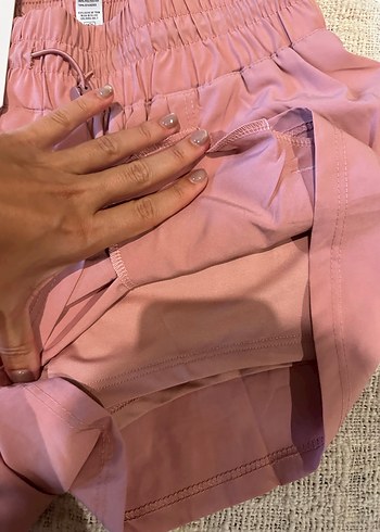 Lululemon Pembe Mini Şort çiftli - Görsel 4