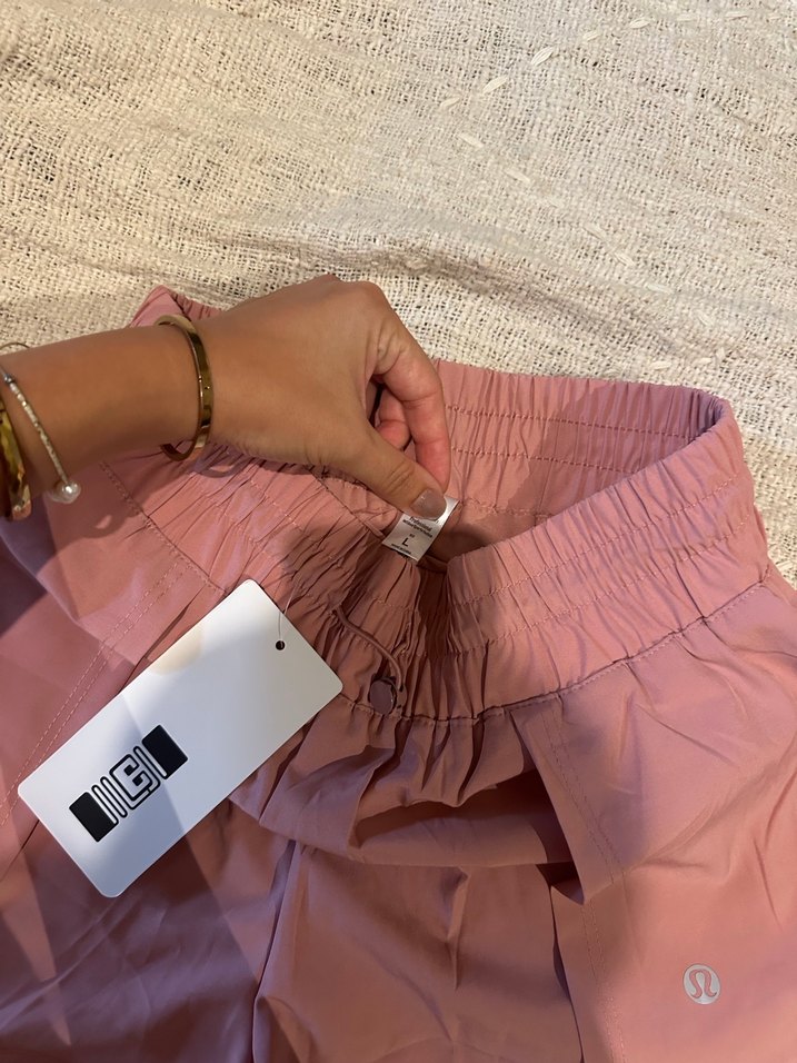 Lululemon Pembe Mini Şort çiftli - Görsel 2