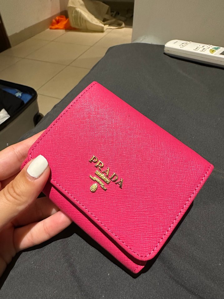 Parlak Pembe Deri Kadın Cüzdanı - Görsel 3