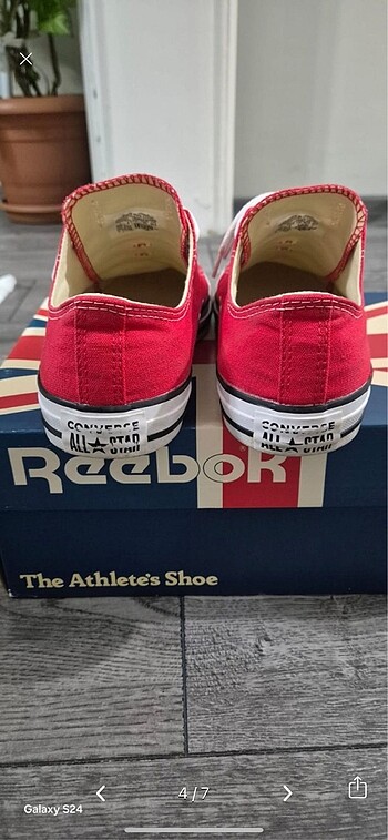 Kırmızı Converse Ayakkabı