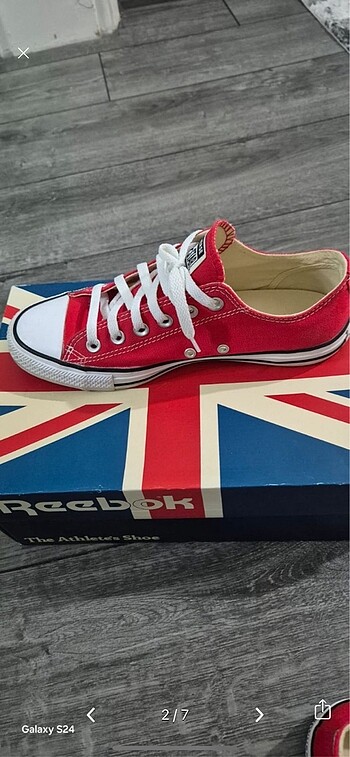 40 Beden kırmızı Renk Kırmızı Converse Ayakkabı