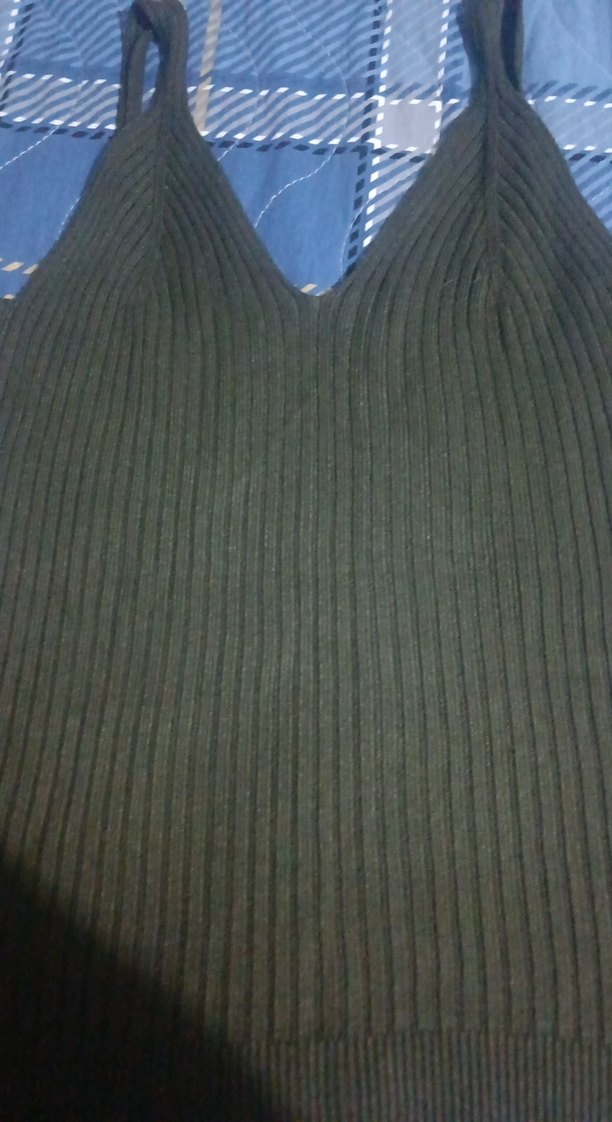 Koyu Haki V Yaka Örgü Kolsuz Kadın Süveter - Görsel 2