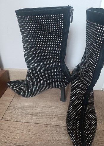 Diğer Siyah Payetli Süet Stiletto Çizme