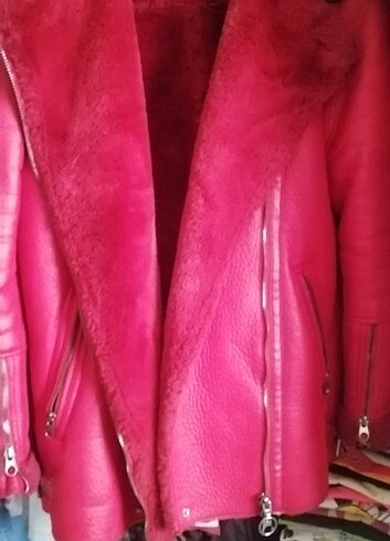 Kırmızı biker mont