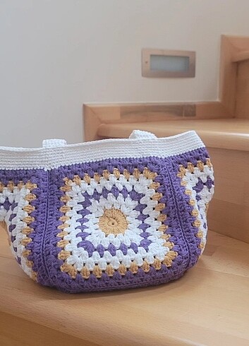 Beden Pull and bear marka muadili kare motif çanta