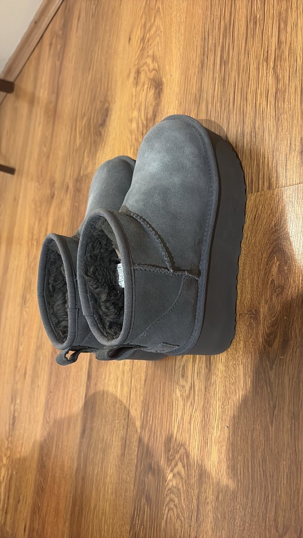 Ugg ultra kısa gri bot - Görsel 3