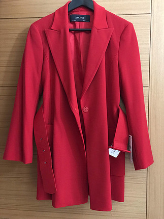 Zara Zara geniş kemerli ceket