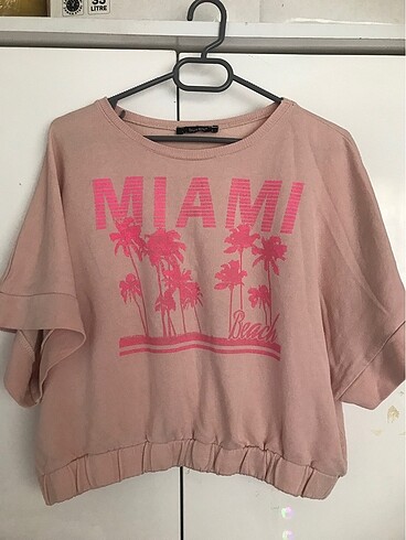 Beli lastikli miami yazılı tişört