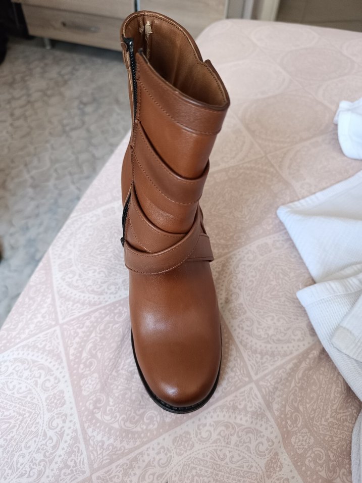 Kahverengi Tokalı Blok Topuklu Biker Bot - Görsel 4
